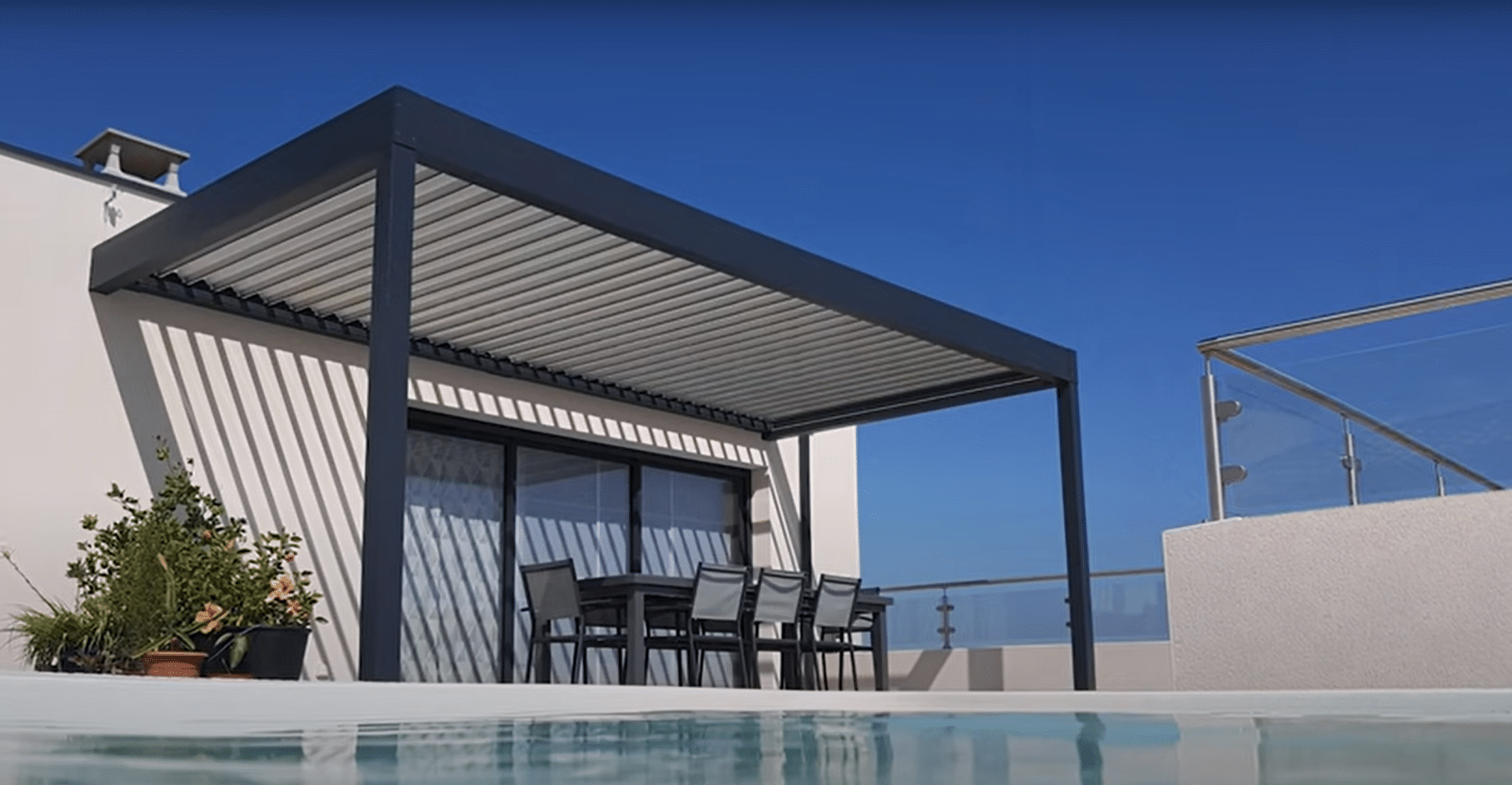 pergola bioclimatique aluminium